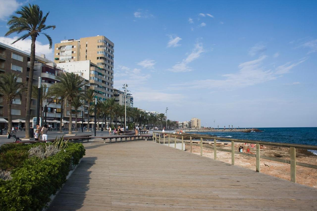 Homely Apartments Playa Del Cura Torrevieja Bagian luar foto